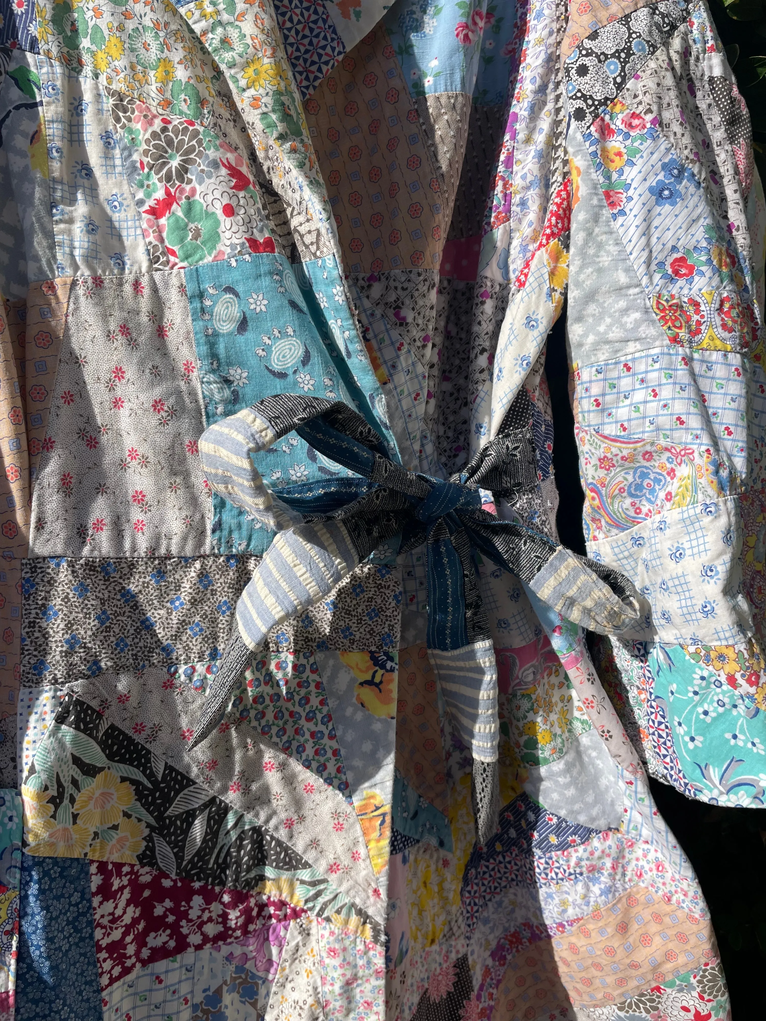 1930s Cotton Crazy Quilt Wrap Style Robe/ Dressing Gown