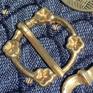 4 Flowers medieval brooch (set of 2)