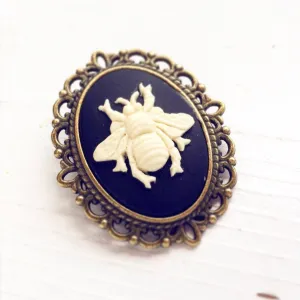 Bee Cameo Brooch Medium Size in Bronze