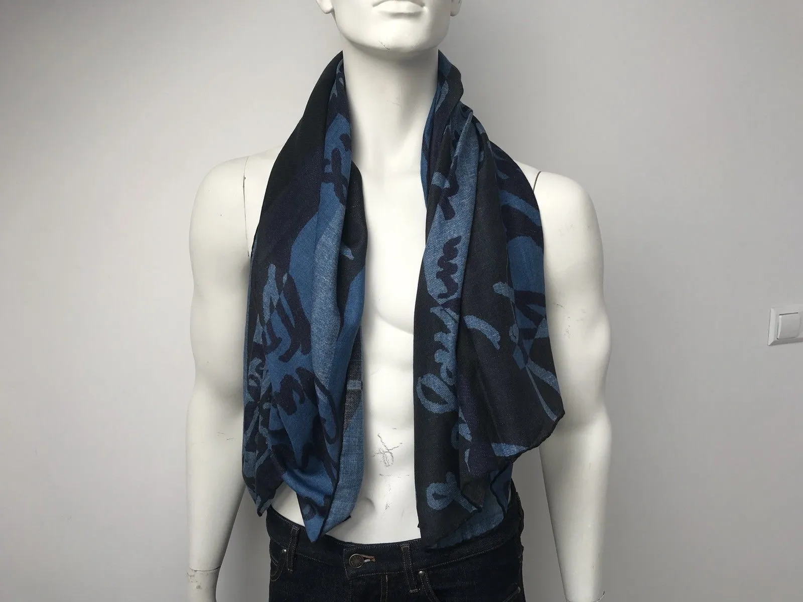 Cashmere & Silk Scritto Scarf