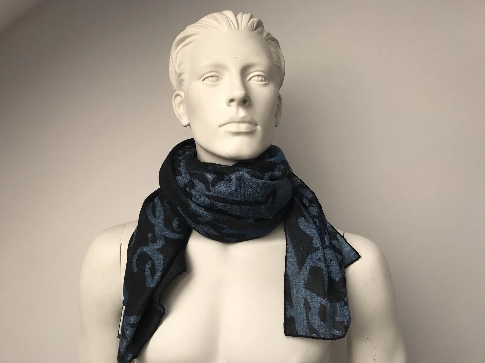 Cashmere & Silk Scritto Scarf
