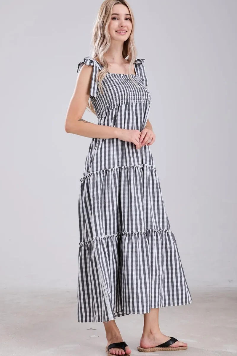 Chouyatou Women's 2024 Summer Boho Plaid Smocked Dress Spaghetti Strap Square Neck A Line Tiered Long Maxi Dress
