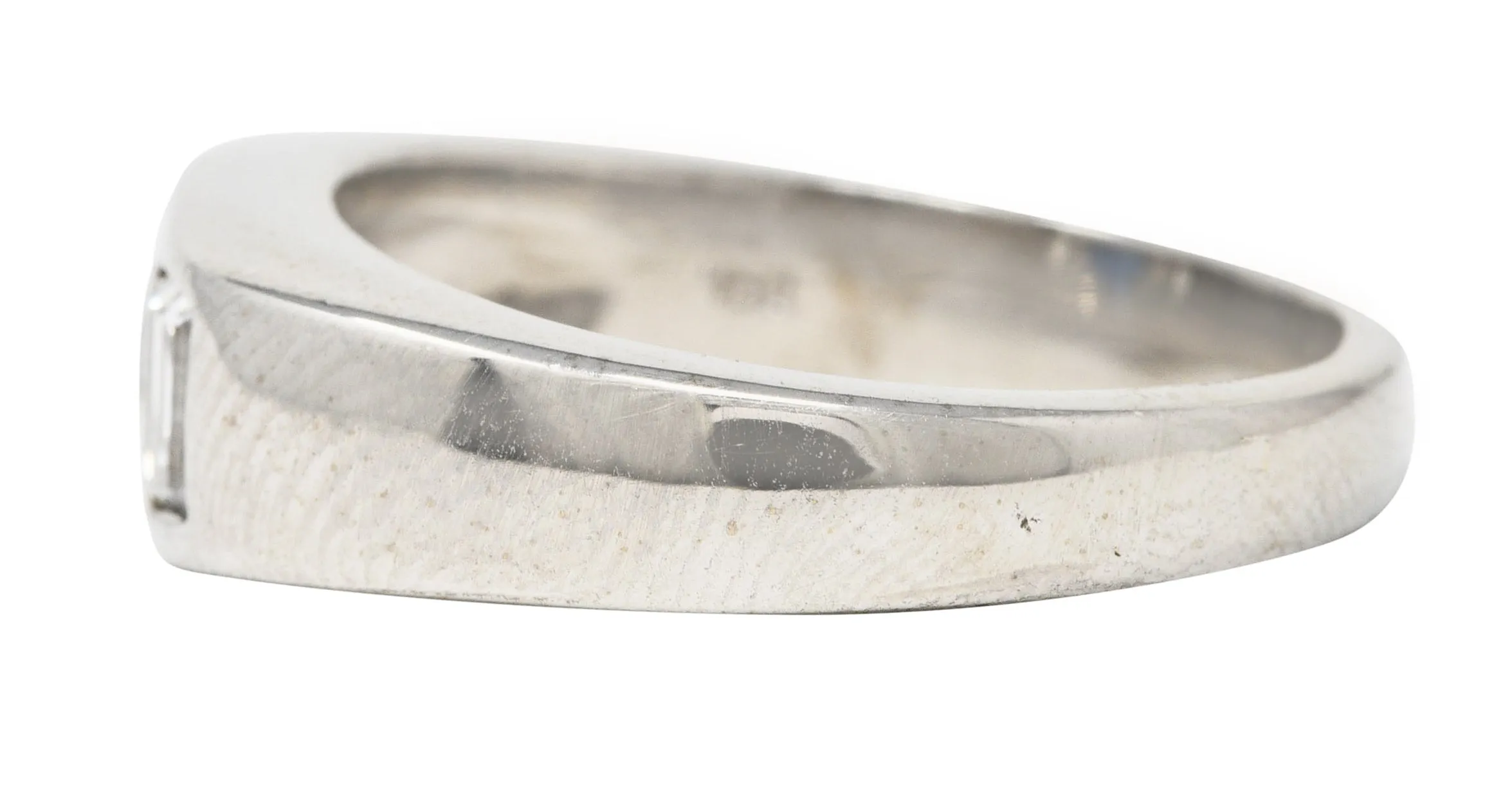 Contemporary 1.50 CTW Sapphire Diamond 18 Karat White Gold Men's Gypsy Ring