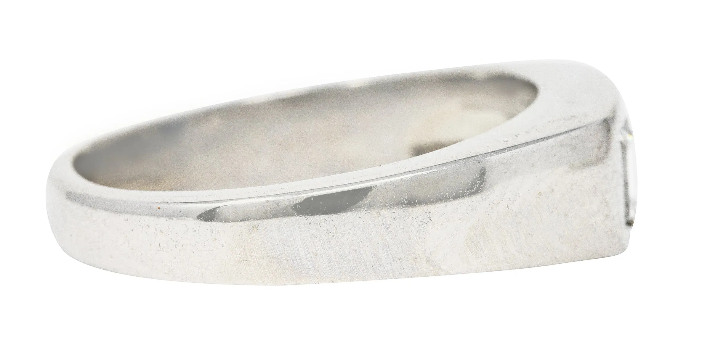 Contemporary 1.50 CTW Sapphire Diamond 18 Karat White Gold Men's Gypsy Ring