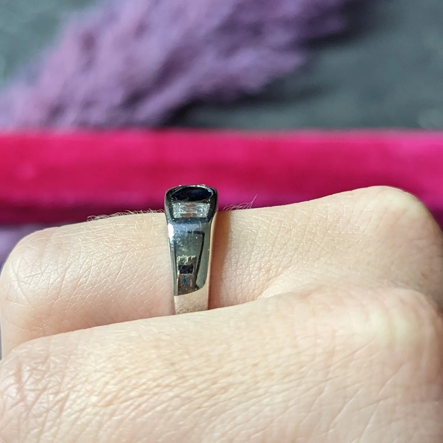 Contemporary 1.50 CTW Sapphire Diamond 18 Karat White Gold Men's Gypsy Ring