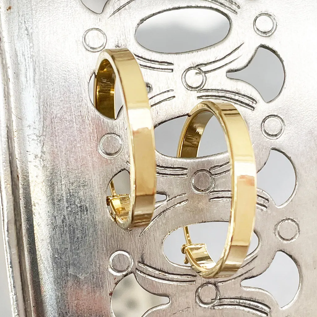 Contemporary Solid Flat Fronted Hoops 20mm