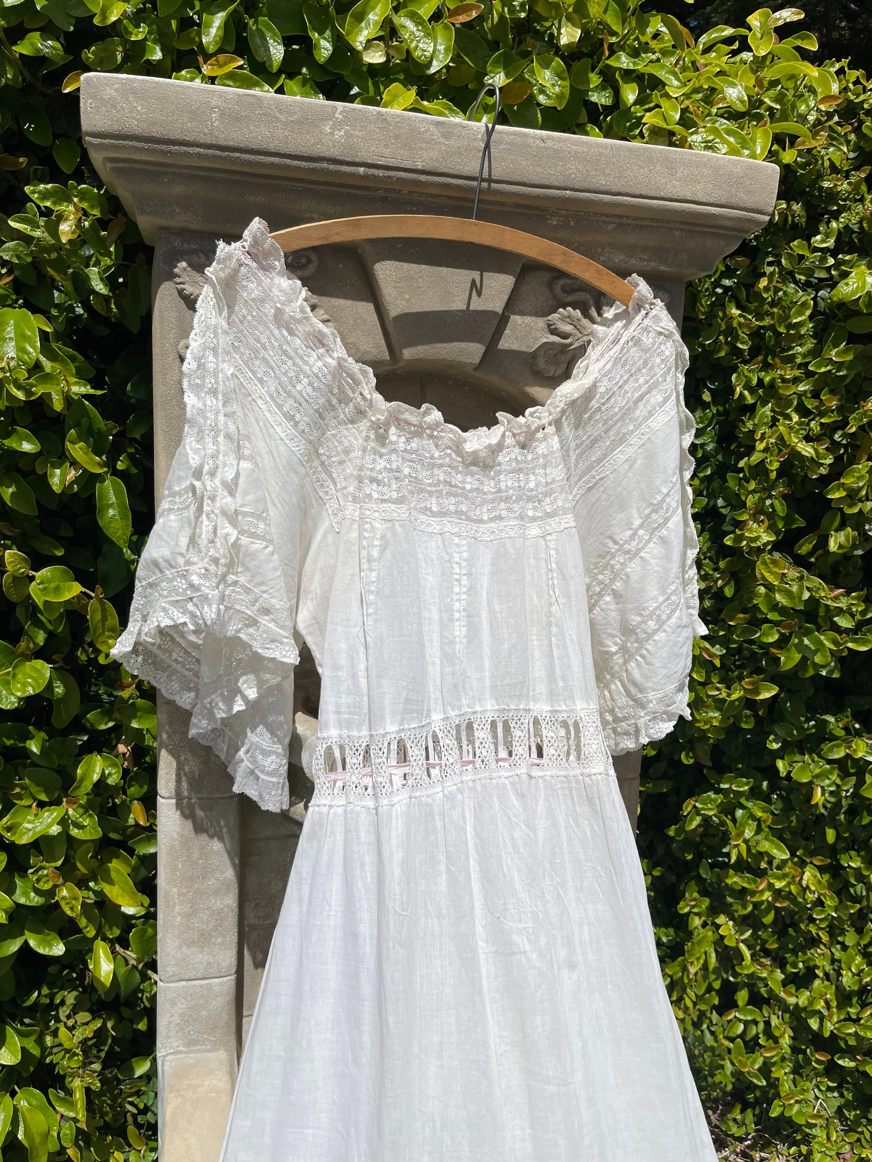 Edwardian Tie Waist Angel Sleeve Fine Cotton & Lace Negligee