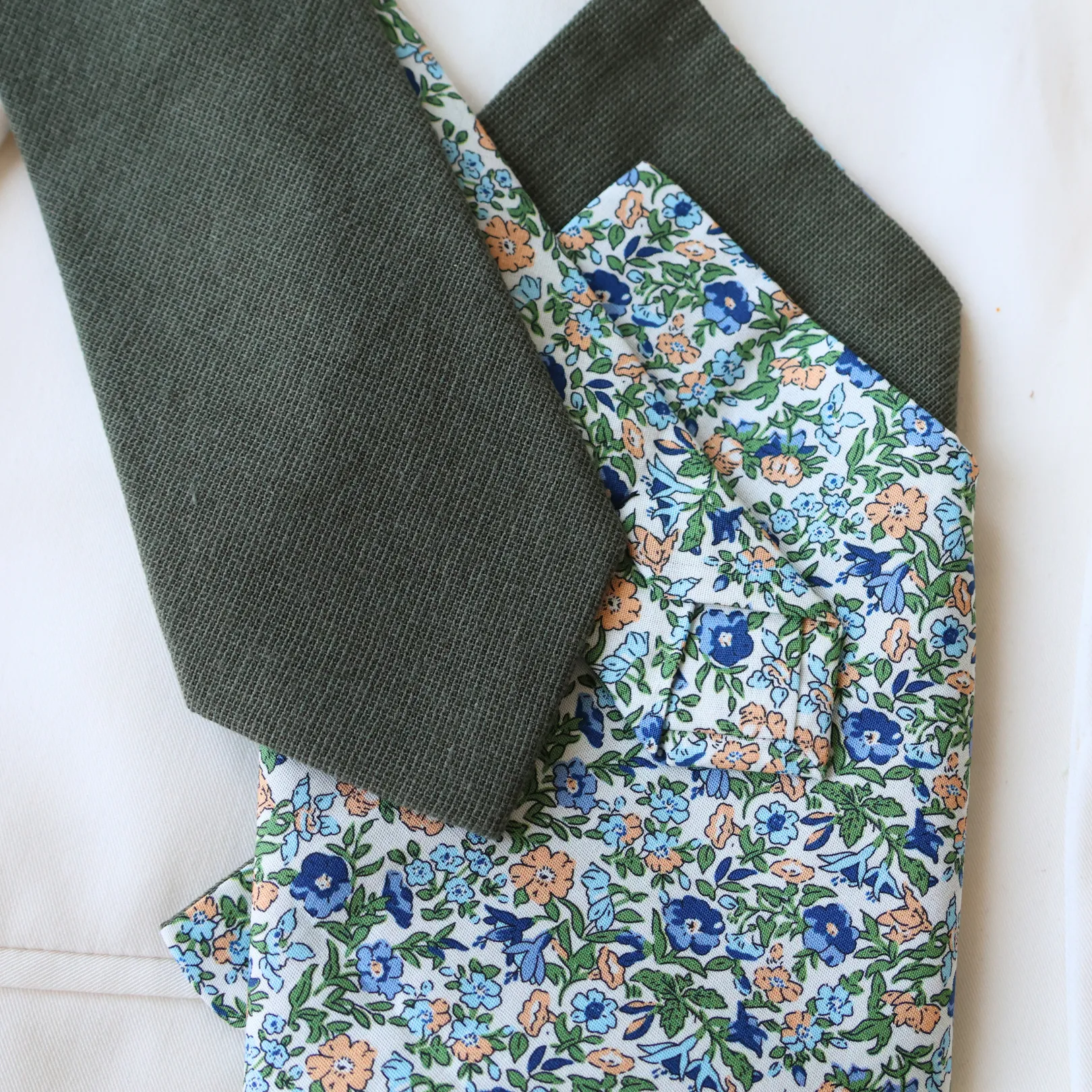 Flynn Olive Green Solid & Floral Tie
