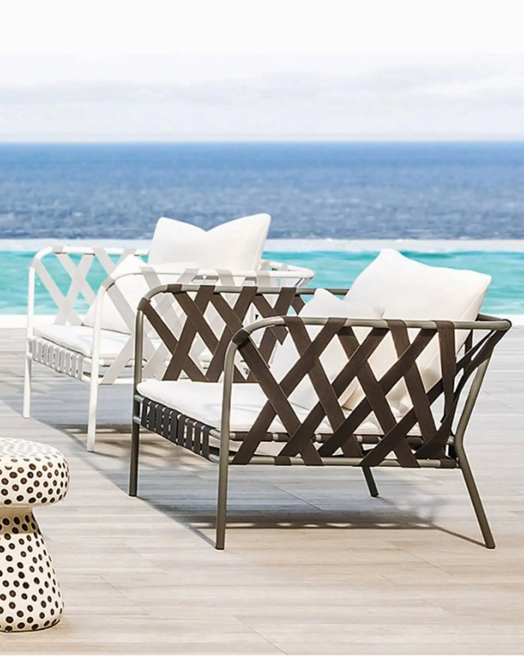 InOut 851 Armchair
