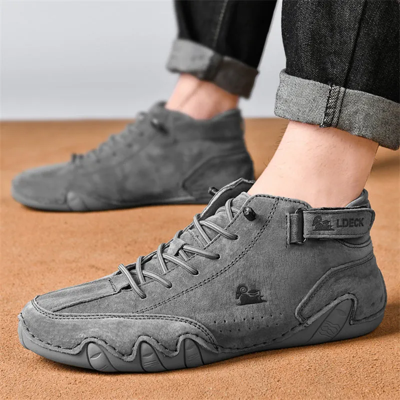 Male Lightweight Wearproof High-top Casual Shoes