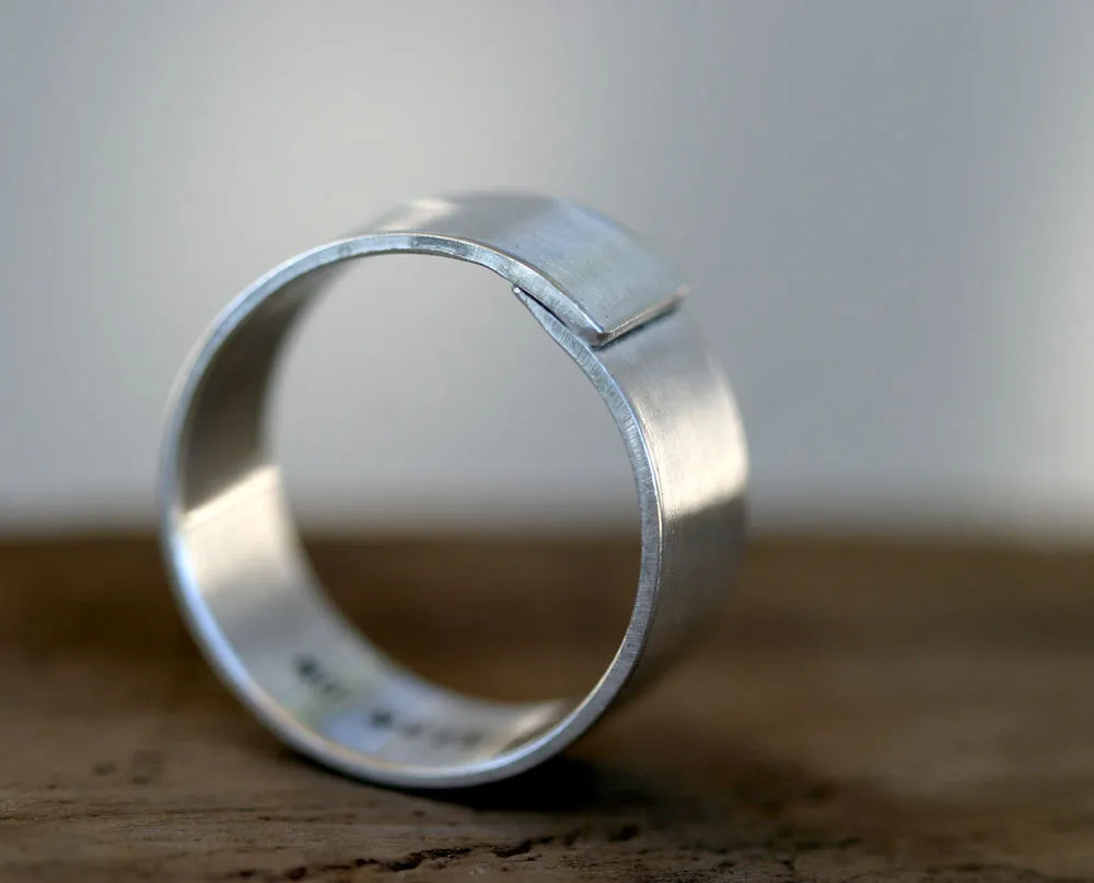 Modern men's wedding band sterling silver wrapped ring (S0319)