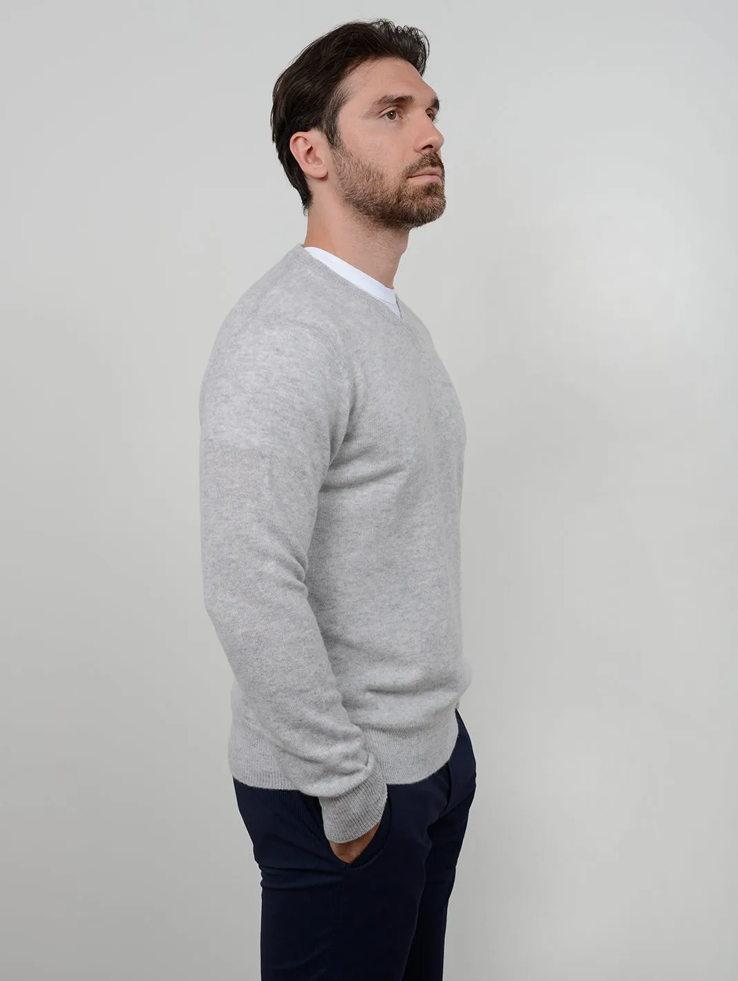 Nicholas Men's Cashmere V Neck