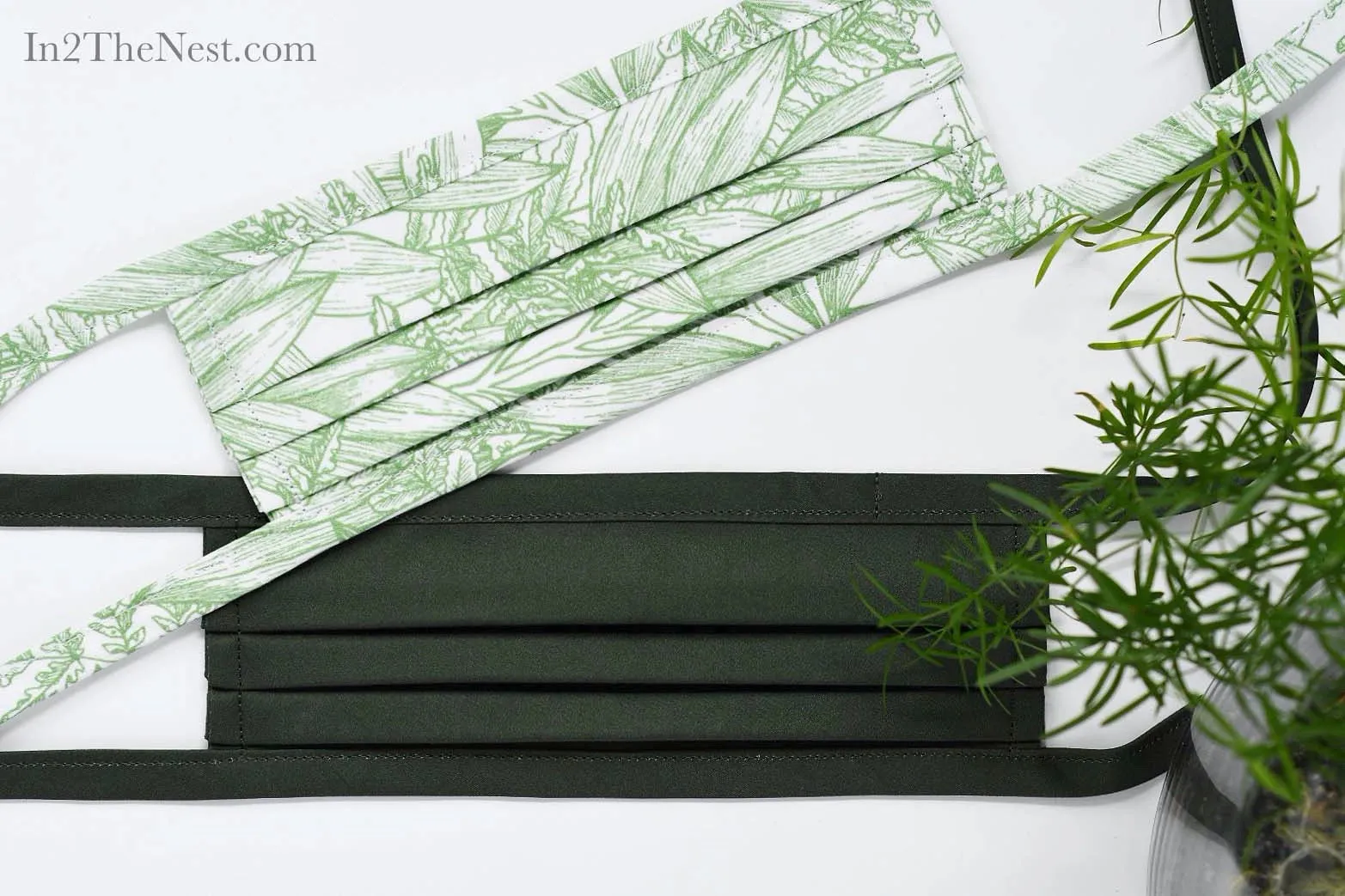 Organic Cotton Face Mask with Flexible Nose and Ties- Wild Plants