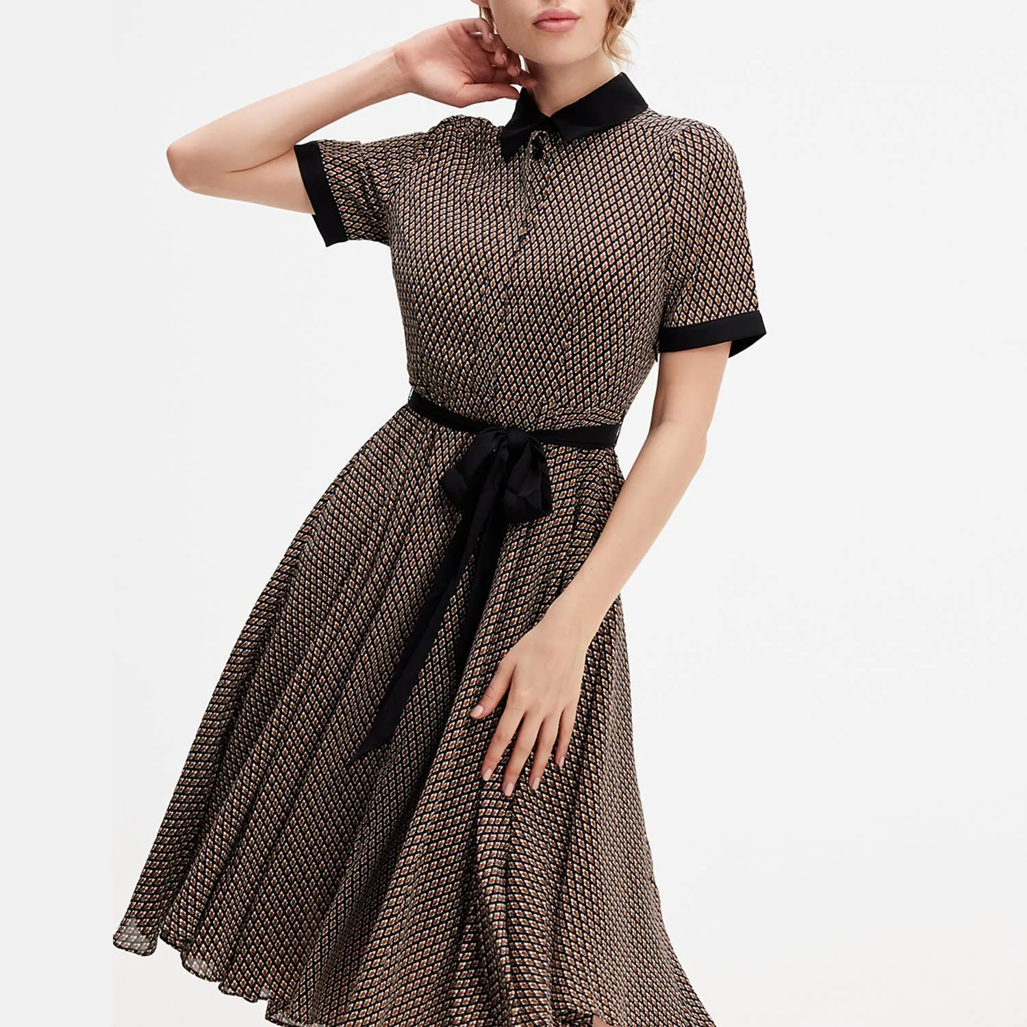 Printed shirt dress with contrast collar