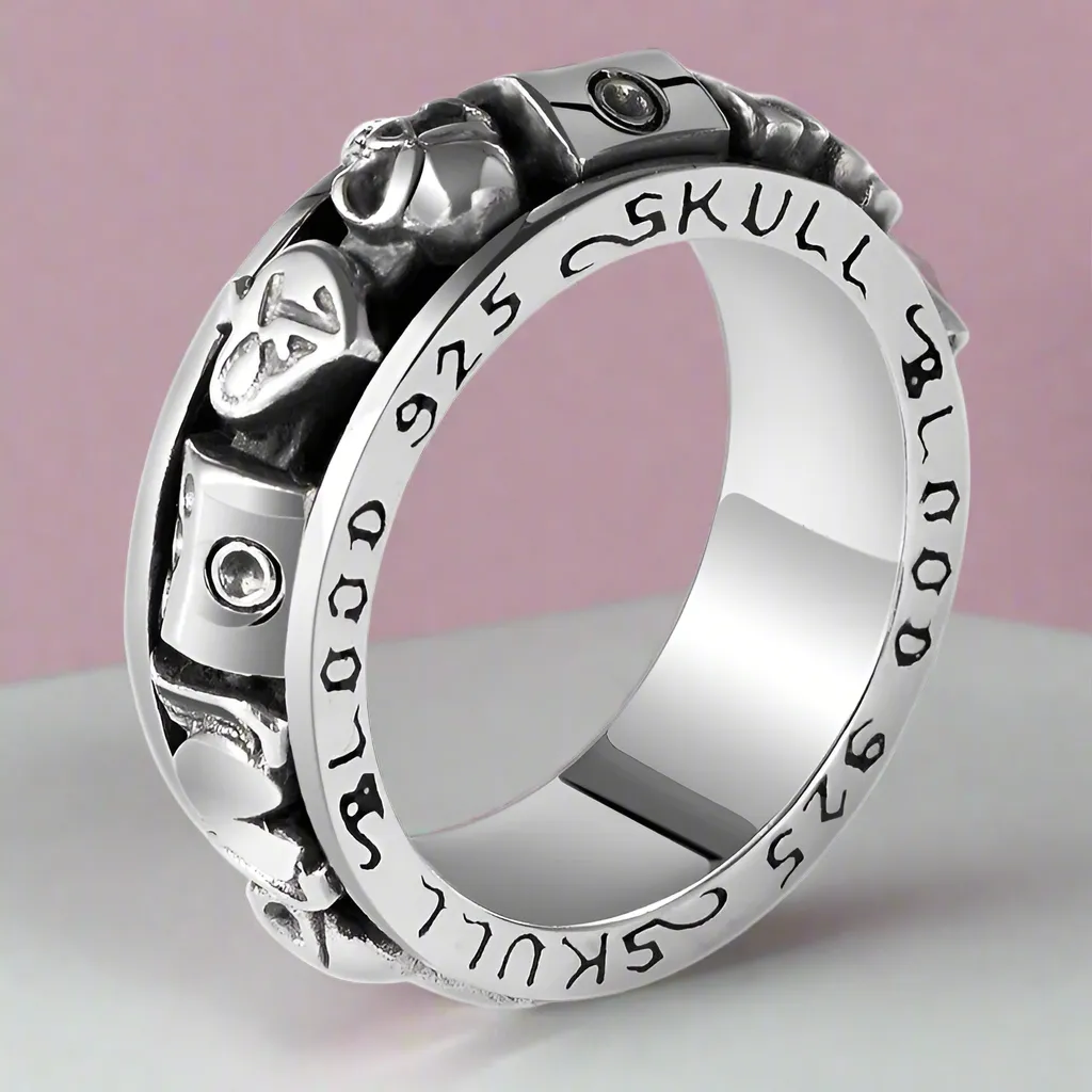 Retro Trend Skull Love Poker Rotatable Men's Band