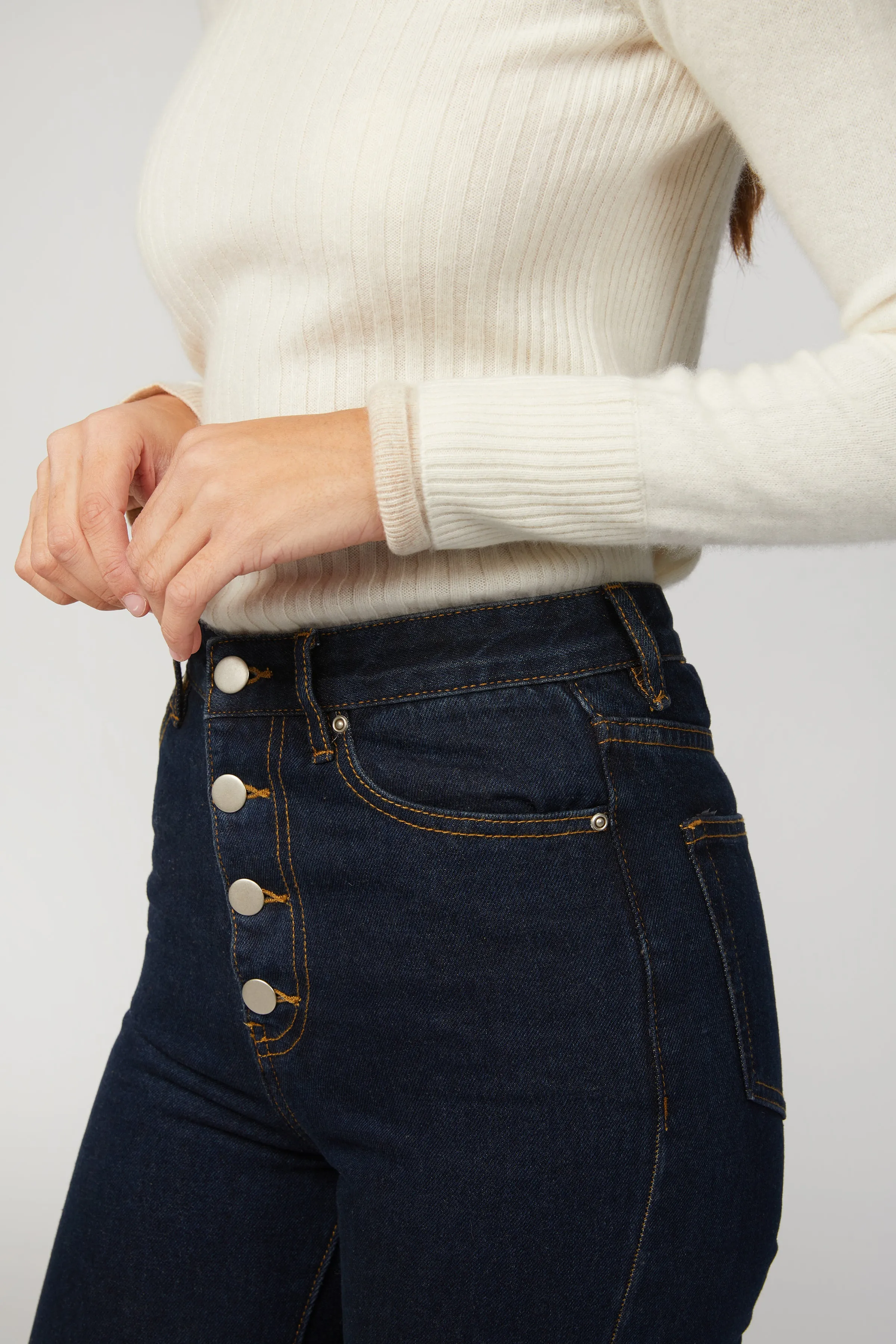 RIBBED CASHMERE TURTLENECK