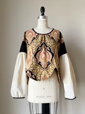 scallop edge top with ties