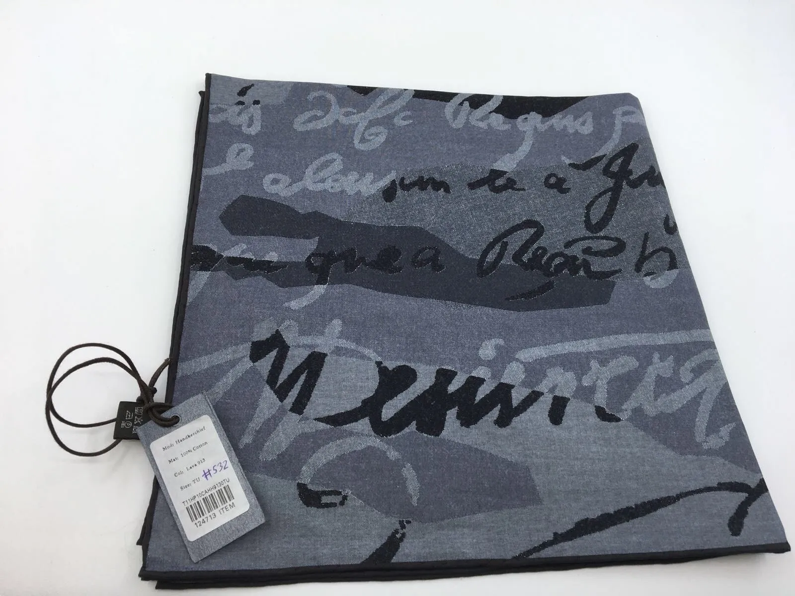 Scritto Hankerchief