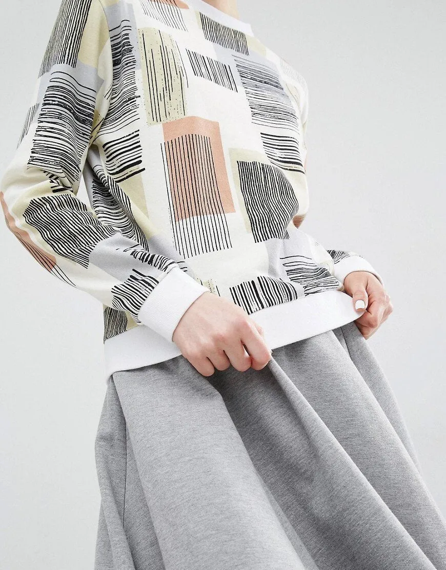 Short Sleeved Hoodie With Step Hem