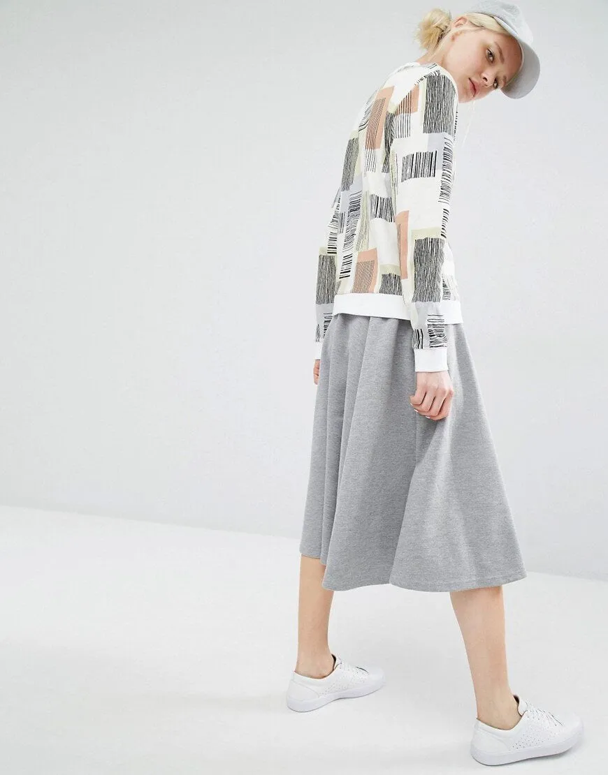 Short Sleeved Hoodie With Step Hem