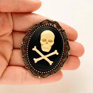 Skull and Crossbones Cameo Brooch - Bronze / Large Size