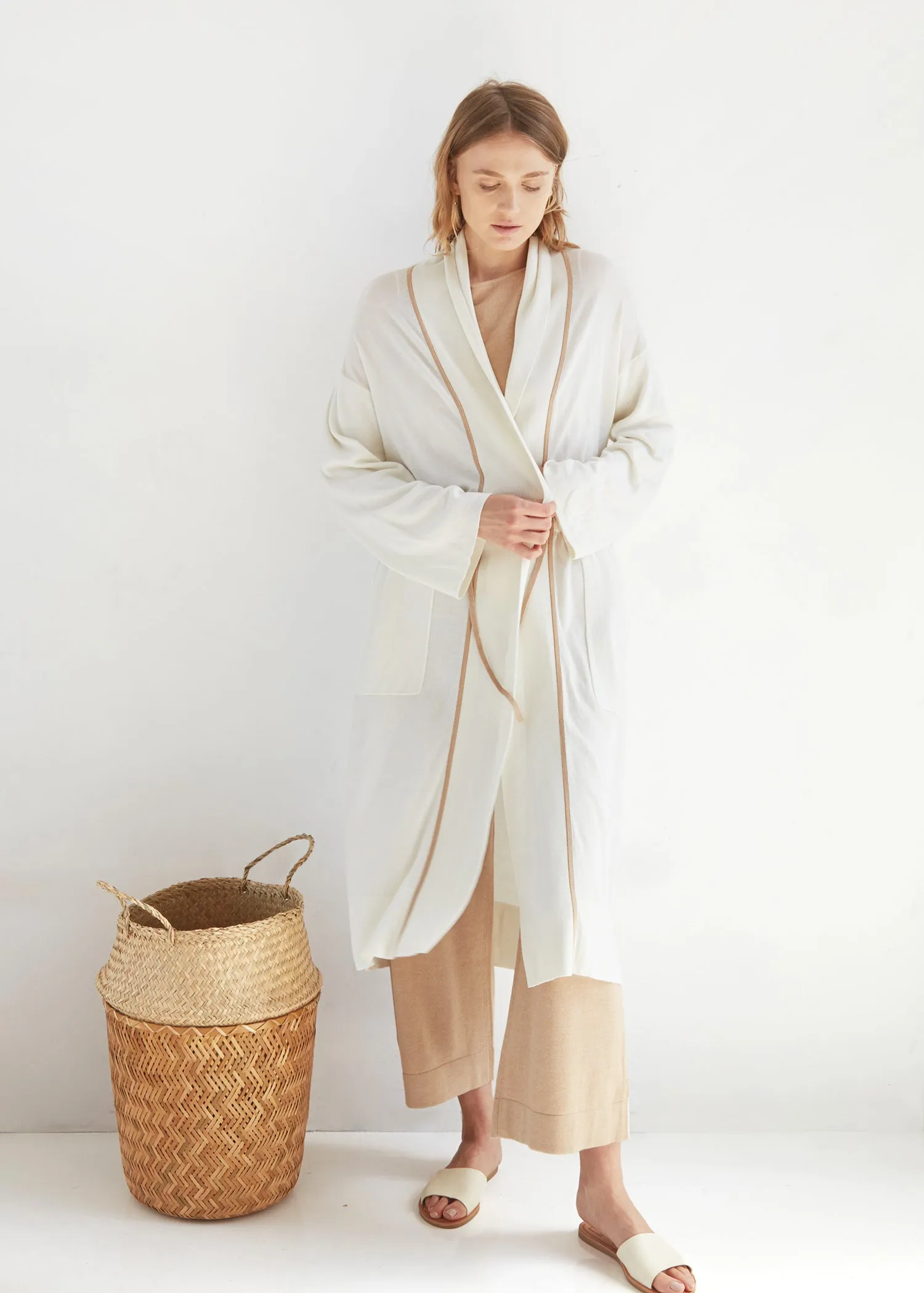 SMOKING ROBE