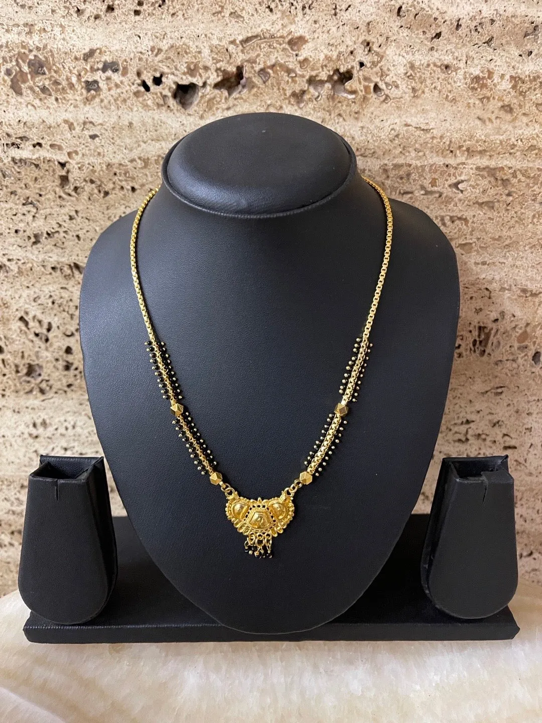 Traditional Marathi Short Mangalsutra Designs Gold Pendant Simple Black Beads Gold Chain